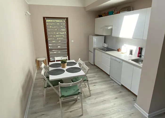 בקתה Dom Przy Lesie.